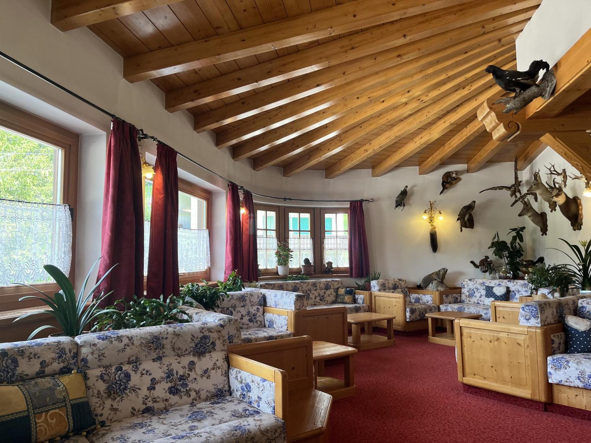 Dolomiten Hotel Irma Canazei Exterior photo